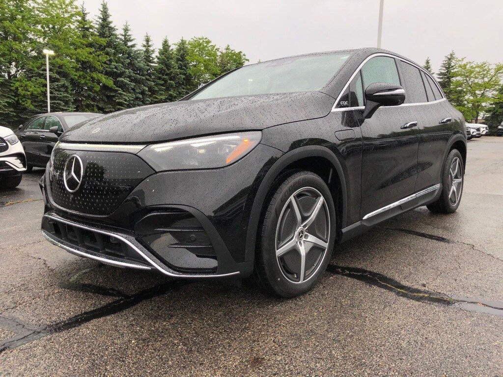 2023 Mercedes Benz 500 4MATIC photo 3