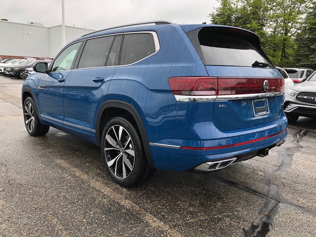 2025 Volkswagen Atlas SEL Premium R-Line photo 4