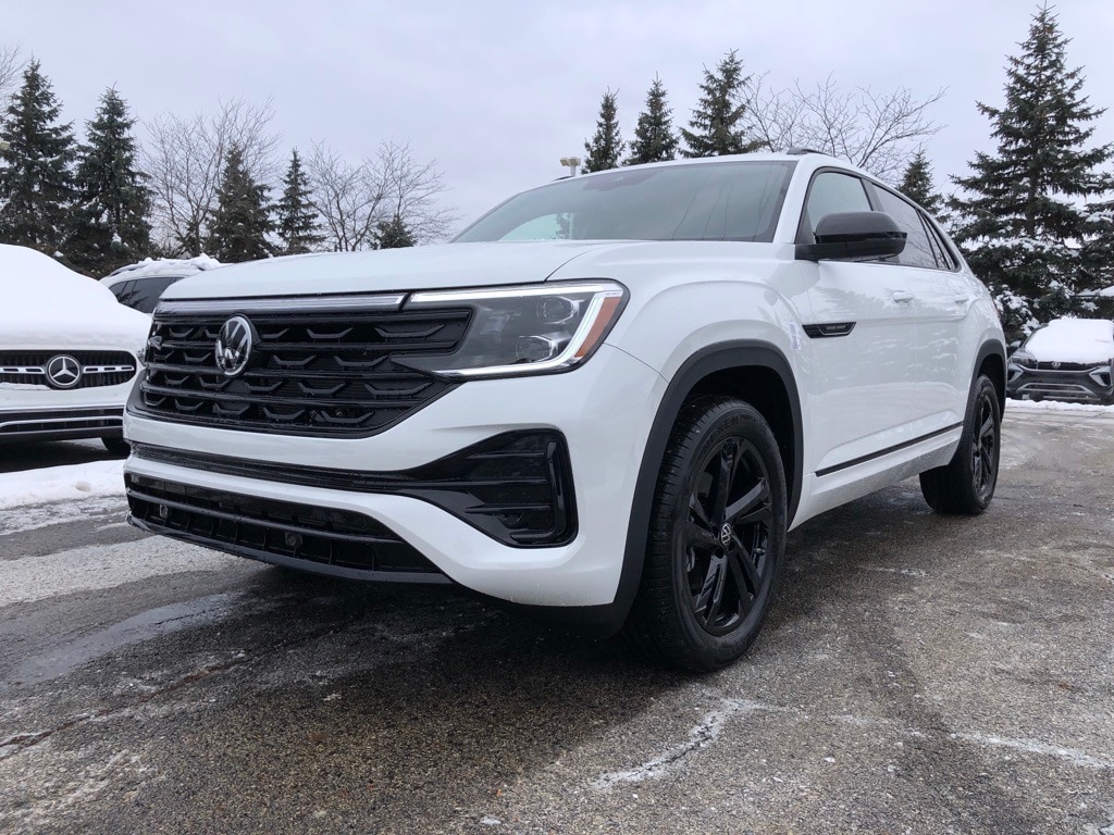 New 2026 Volkswagen Atlas Cross Sport 2.0T SEL R-Line Black SUV