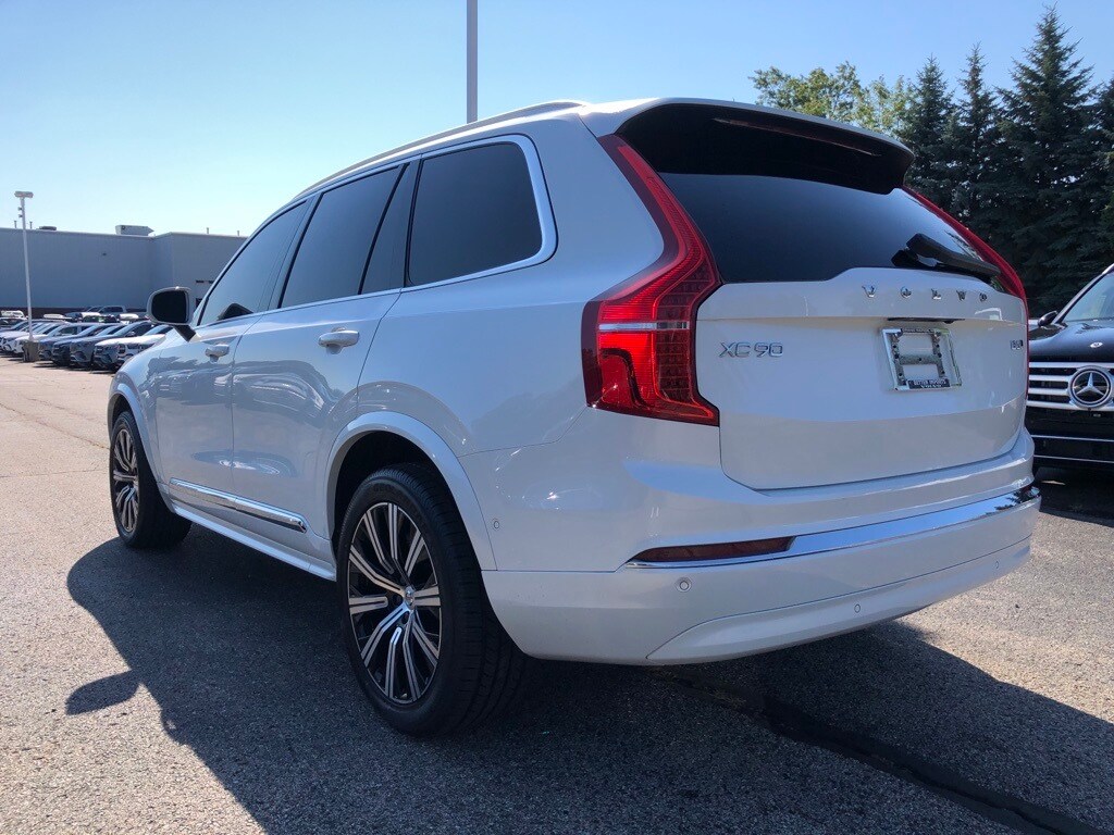 2023 Volvo XC90 AWD Plus photo 3