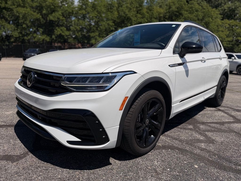 Certified 2023 Volkswagen Tiguan 2.0T SE R-Line Black SUV