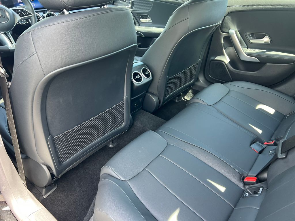 2025 Mercedes-Benz CLA CLA 250 - Photo 36