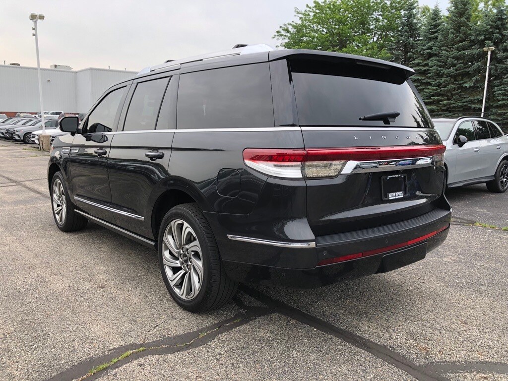 2022 Lincoln Navigator Reserve photo 4