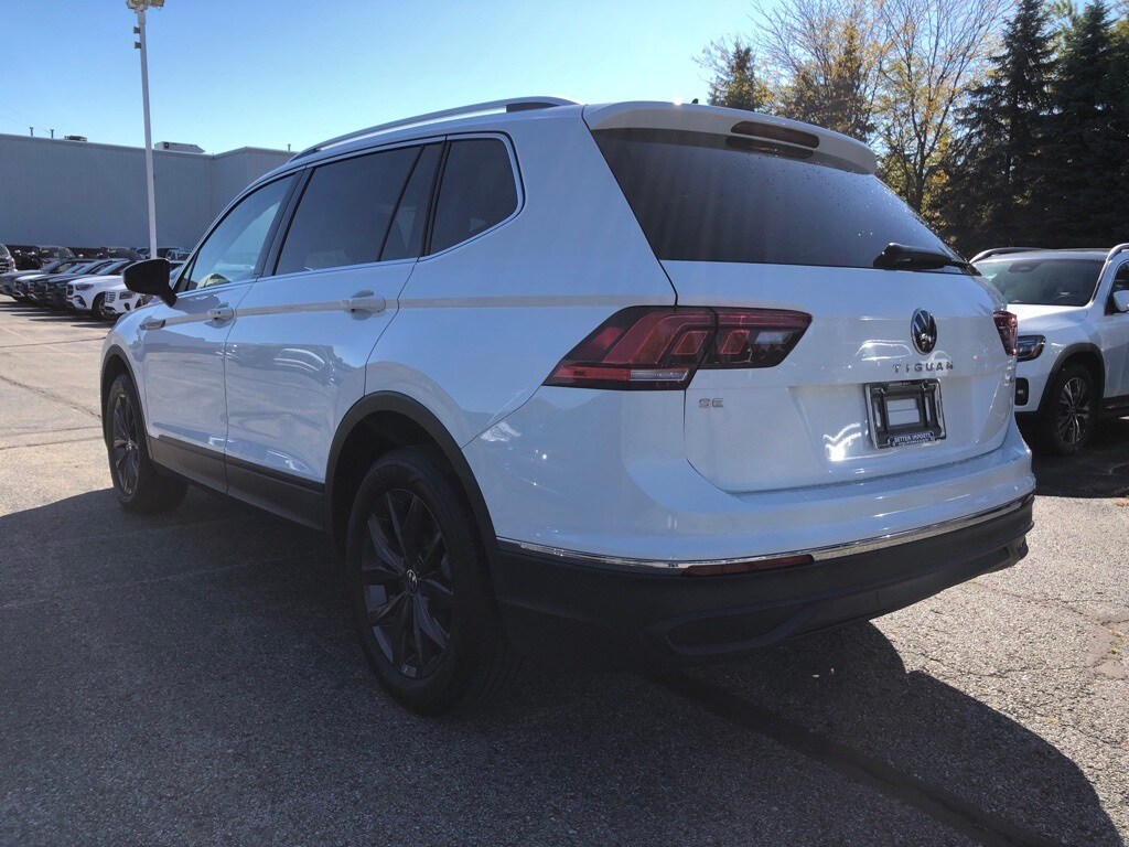 2024 Volkswagen Tiguan SE Wolfsburg Edition photo 2