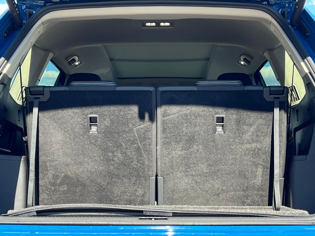 2025 Volkswagen Atlas SEL Premium R-Line - Photo 45