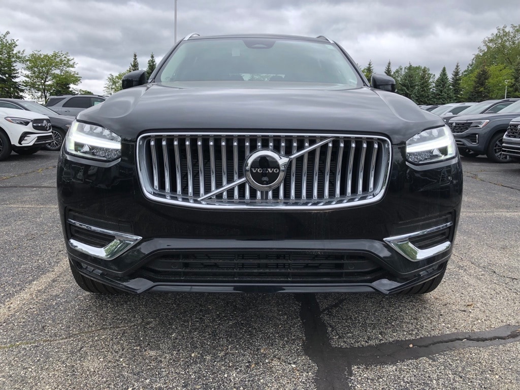 Used 2025 Volvo XC90 B6 Plus 7-Seater SUV