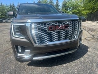 Used 2021 GMC Yukon Denali with VIN 1GKS2DKL3MR107048 for sale in Grand Rapids, MI