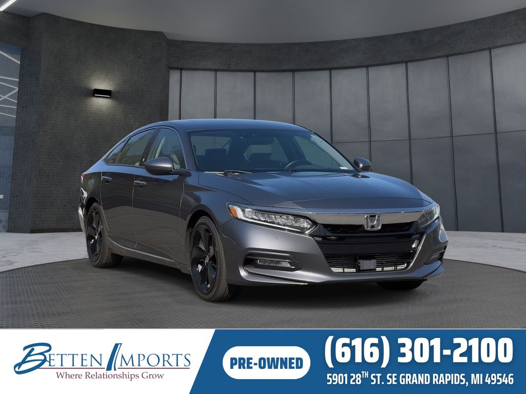 2018 Honda Accord 1.5T Touring Auto's photo