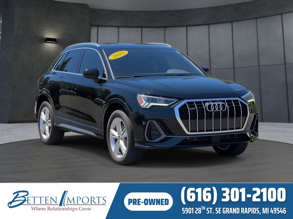 2022 Audi Q3 45 TFSI S Line Premium Plus quattro's photo