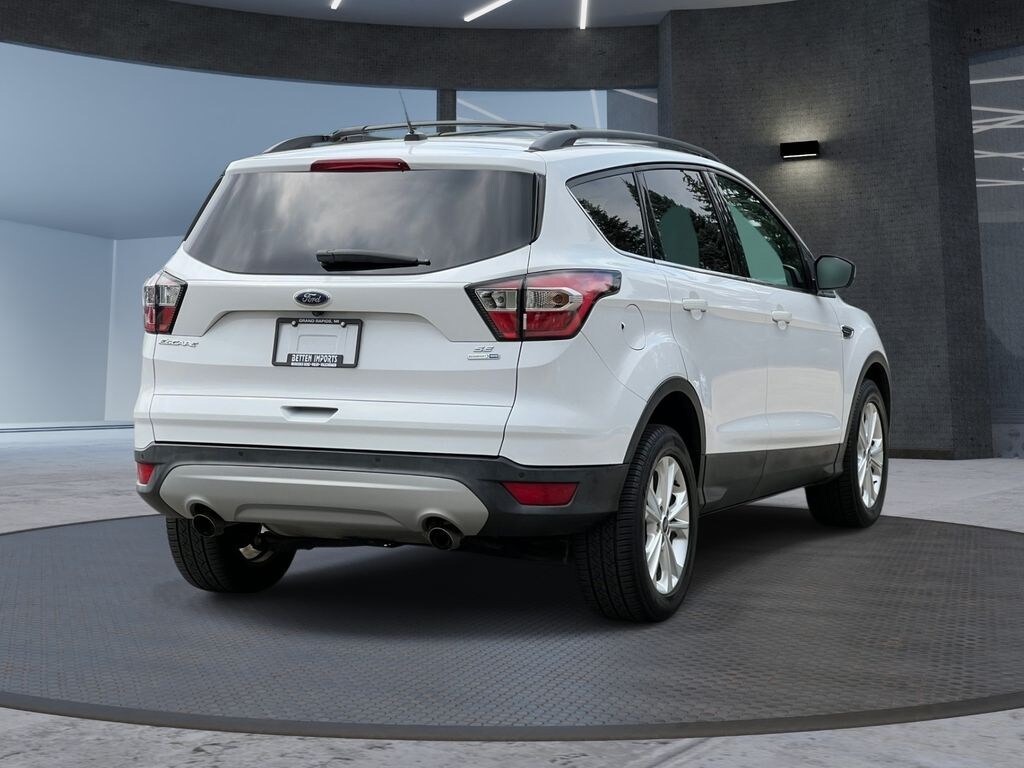 Used 2017 Ford Escape SE SUV
