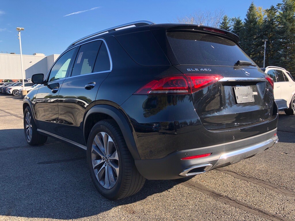 2023 Mercedes Benz GLE 450 4MATIC photo 4