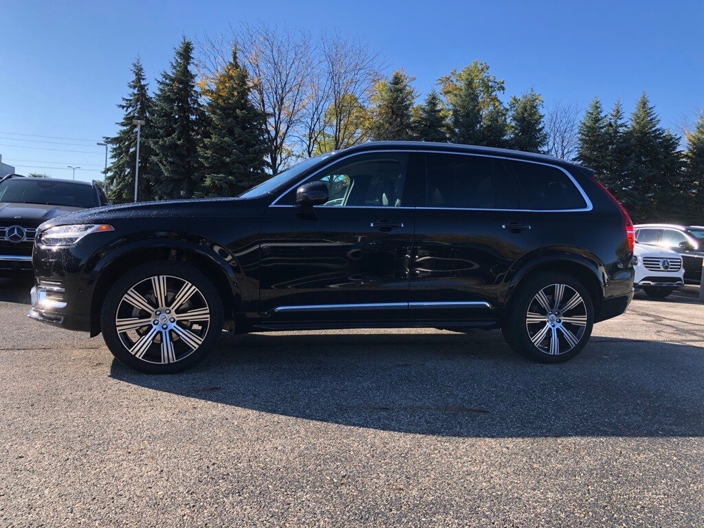 2022 Volvo XC90 T6 AWD Inscription photo 3