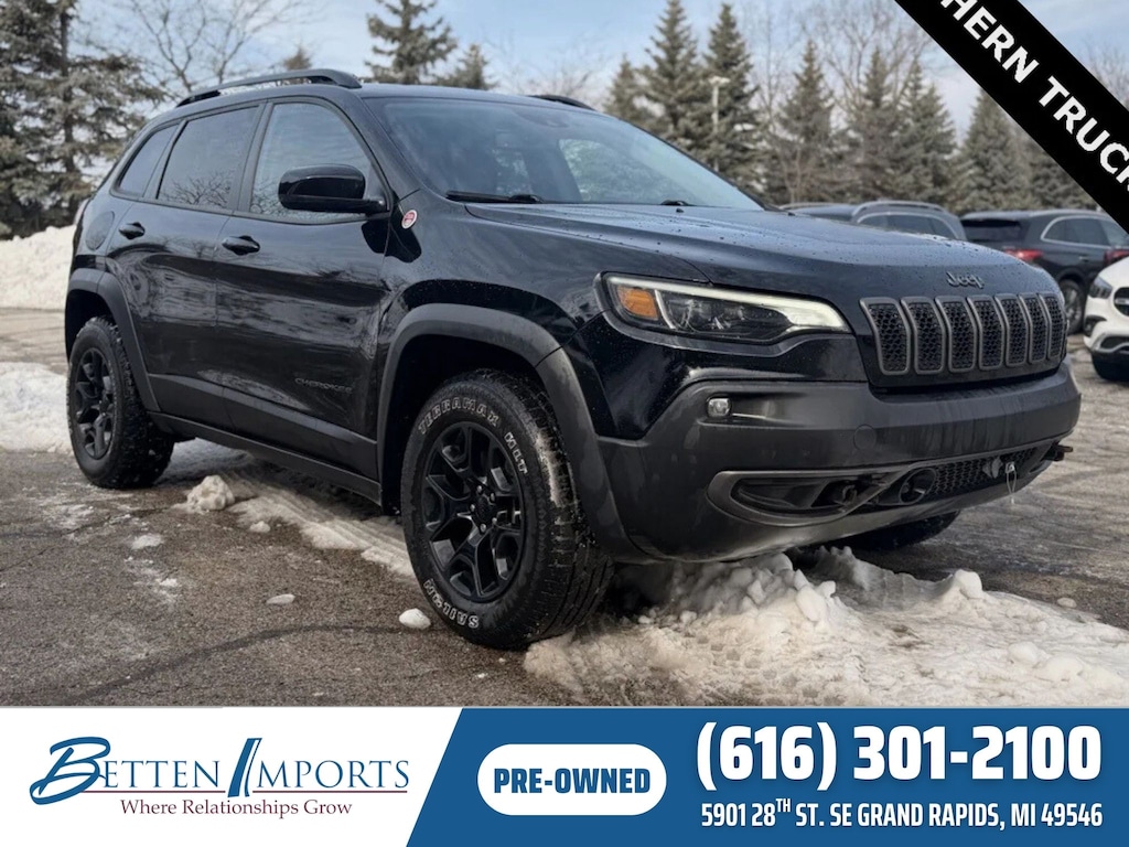Used 2022 Jeep Cherokee Trailhawk SUV