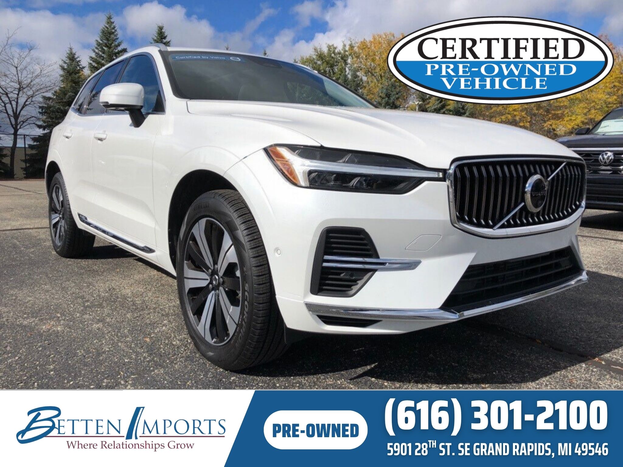 2023 Volvo XC60 Plus's photo