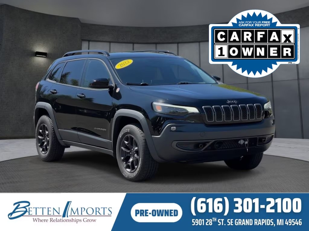 Used 2022 Jeep Cherokee Trailhawk SUV