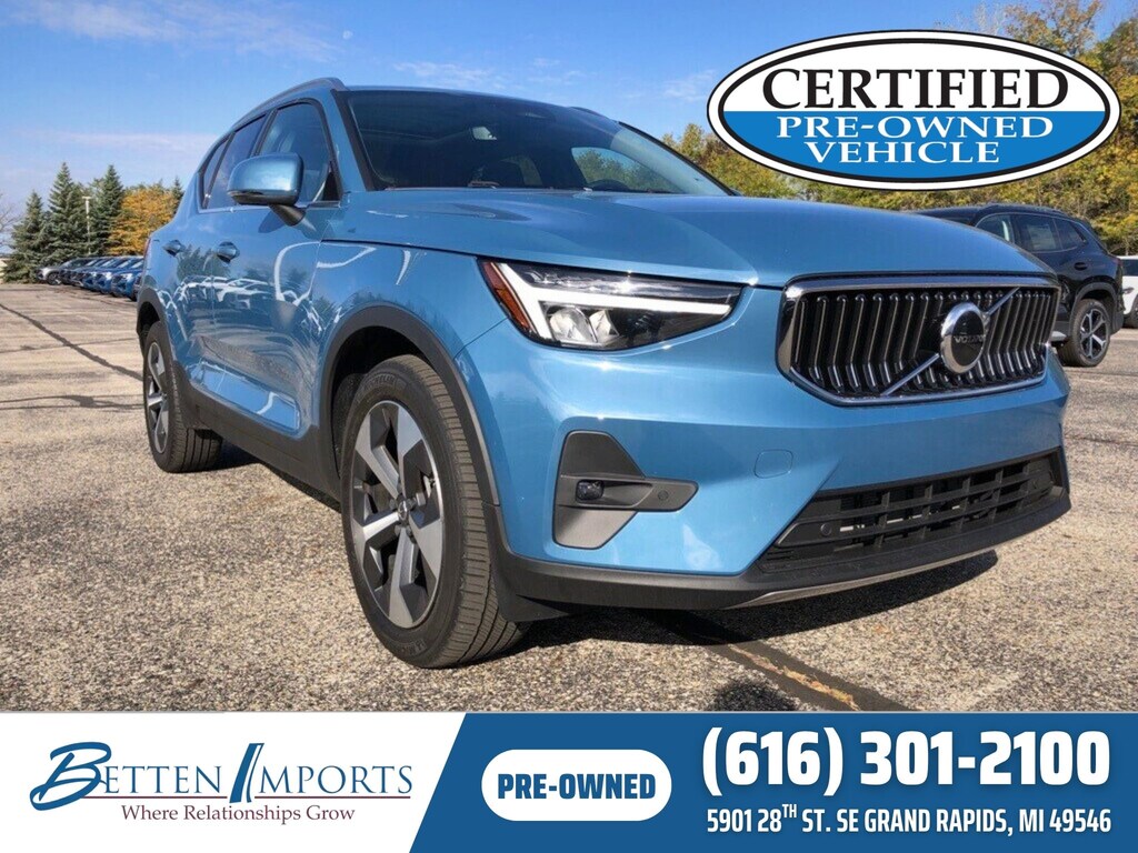Used 2023 Volvo XC40 B5 AWD Plus Bright SUV