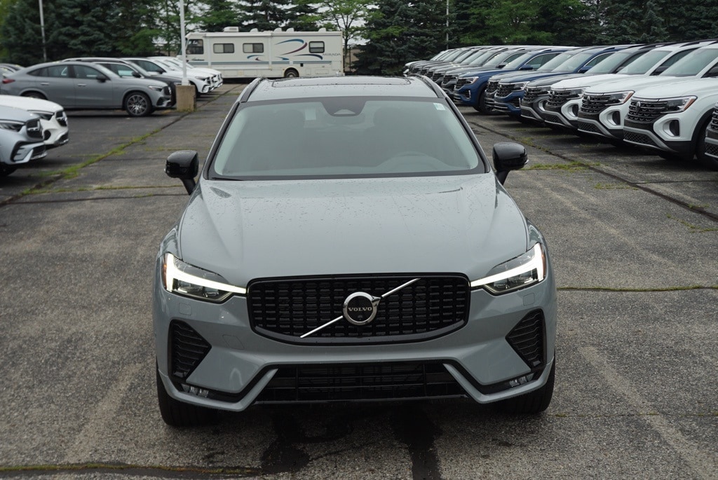 Used 2025 Volvo XC60 B5 Plus SUV