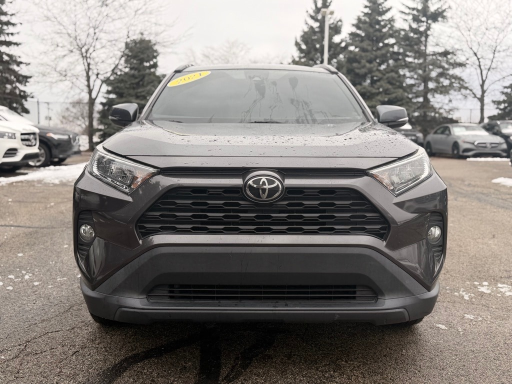 Used 2021 Toyota RAV4 XLE SUV