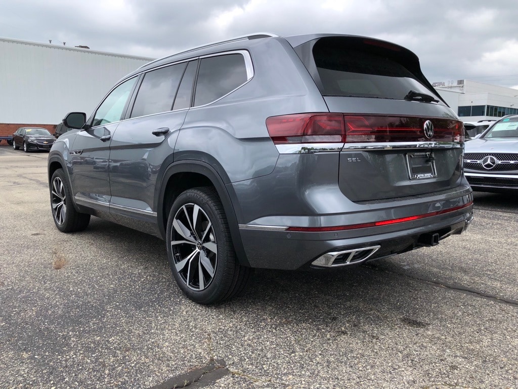 Used 2025 Volkswagen Atlas 2.0T SEL Premium R-Line SUV