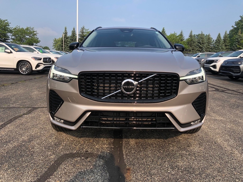 Used 2025 Volvo XC60 B5 Core SUV