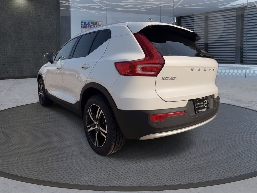 Used 2023 Volvo XC40 B5 AWD Core SUV