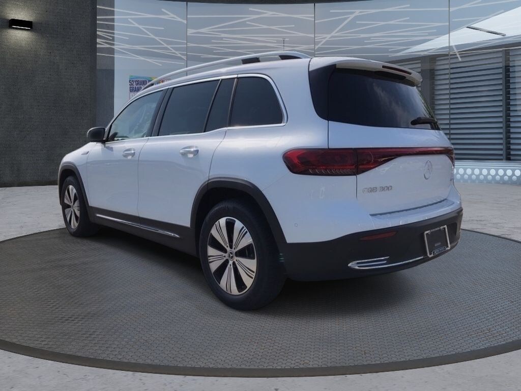 New 2022 Mercedes-Benz EQB 300 4MATIC SUV