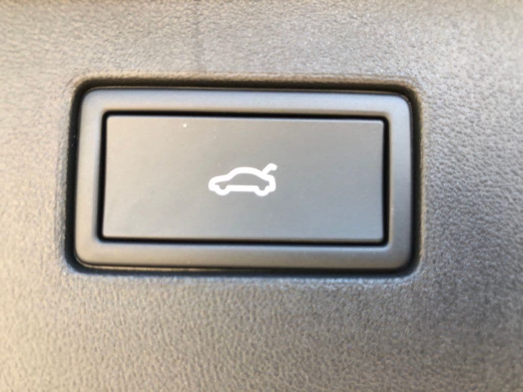 2025 Volkswagen Tiguan SE - Photo 30