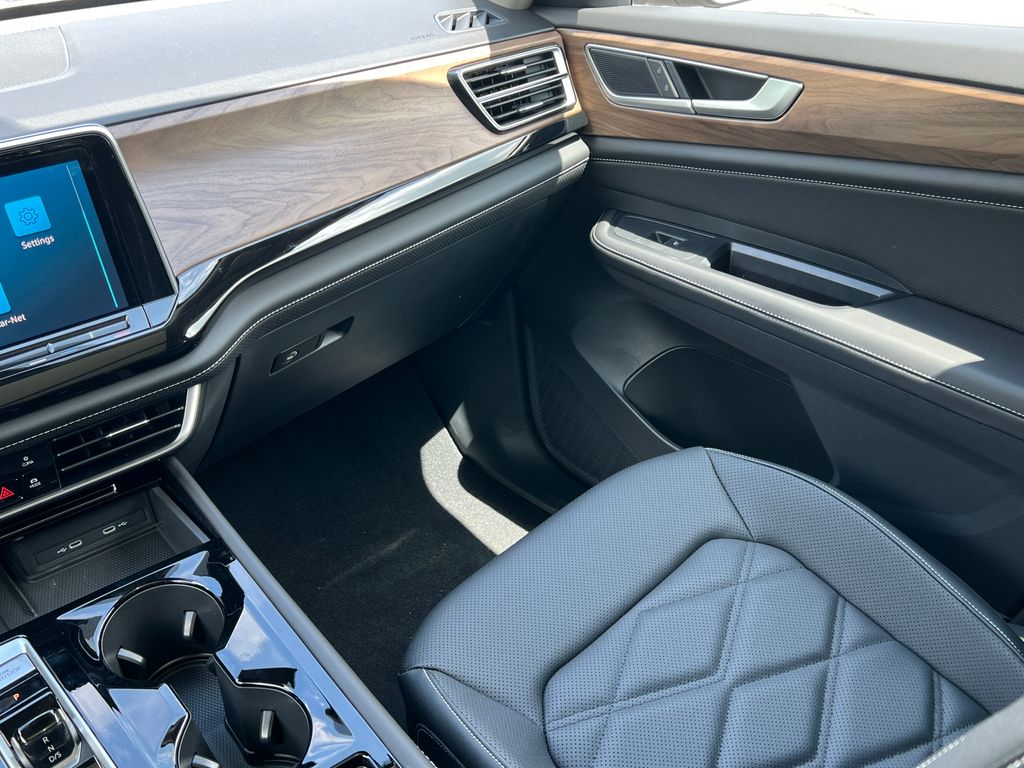 2026 Volkswagen Atlas SE w/Tech - Photo 33