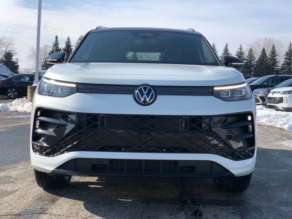 New 2026 Volkswagen Tiguan 2.0T SE R-Line Black SUV