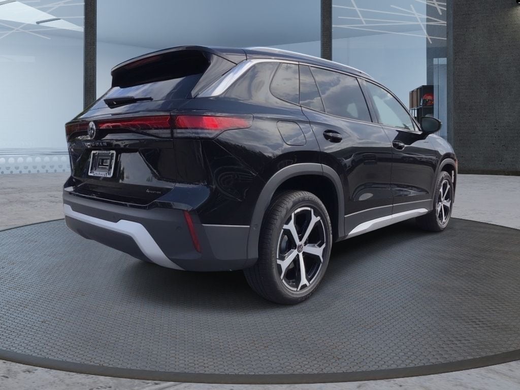 New 2025 Volkswagen Tiguan 2.0T SE SUV