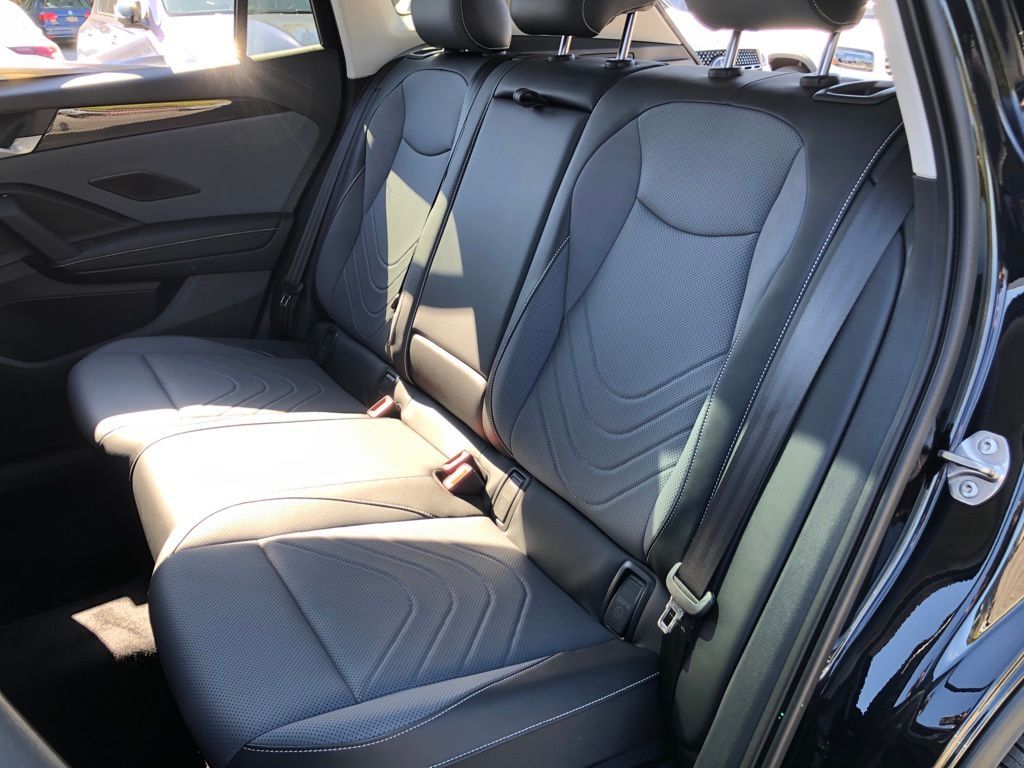 2025 Volkswagen Tiguan SE - Photo 27