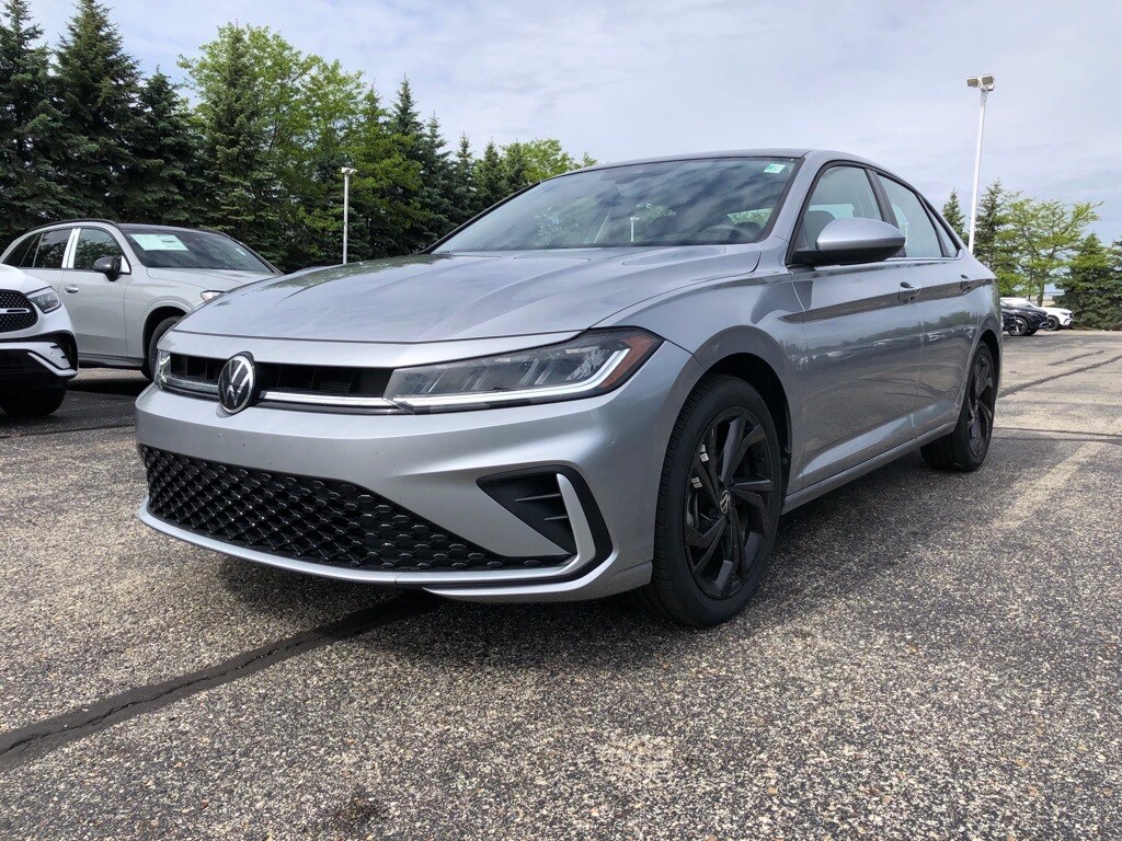 2025 Volkswagen Jetta 1.5T SE photo 3