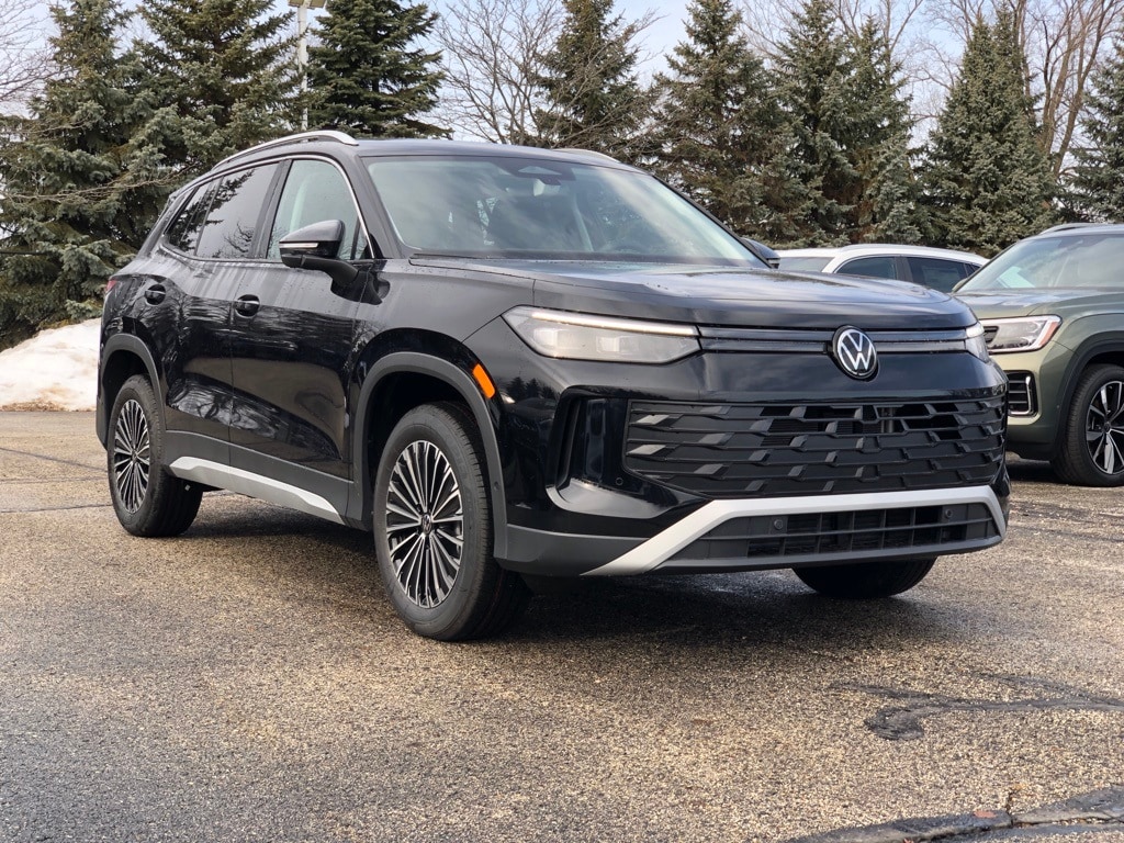 2026 Volkswagen Tiguan S's photo