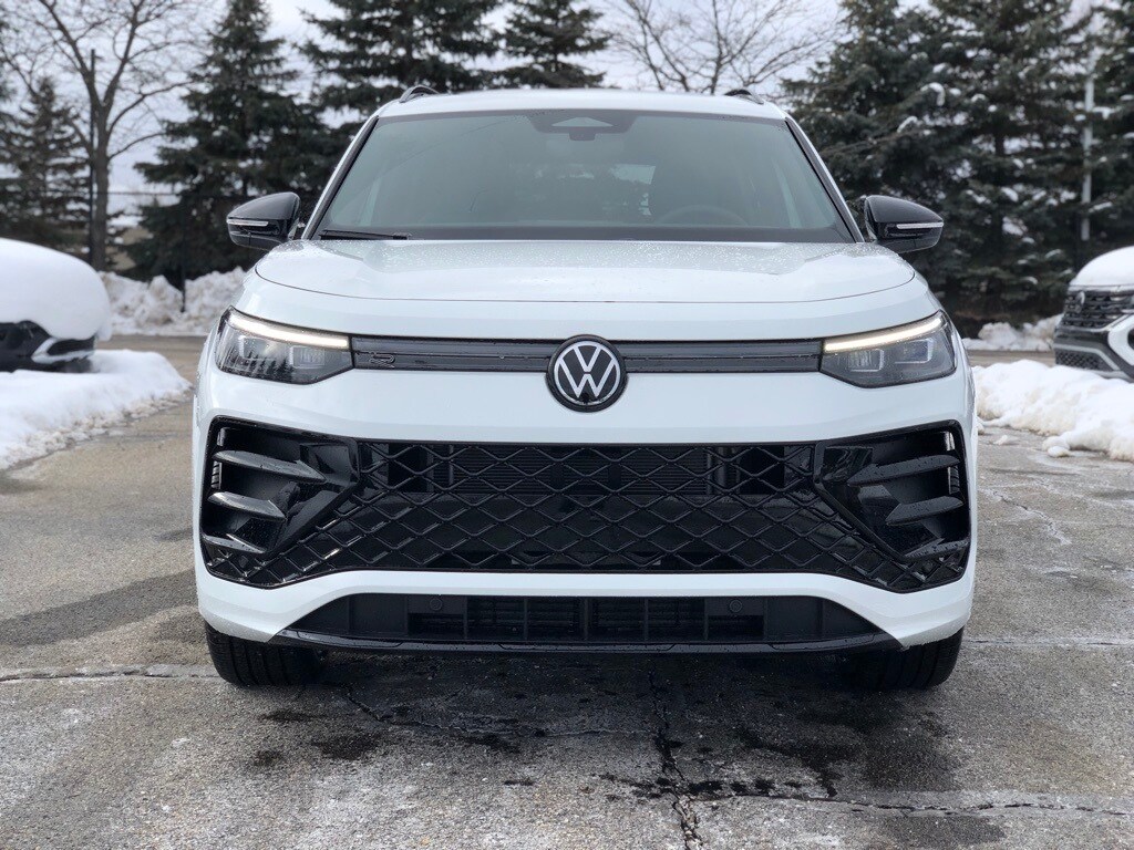 New 2026 Volkswagen Tiguan 2.0T SE R-Line Black SUV