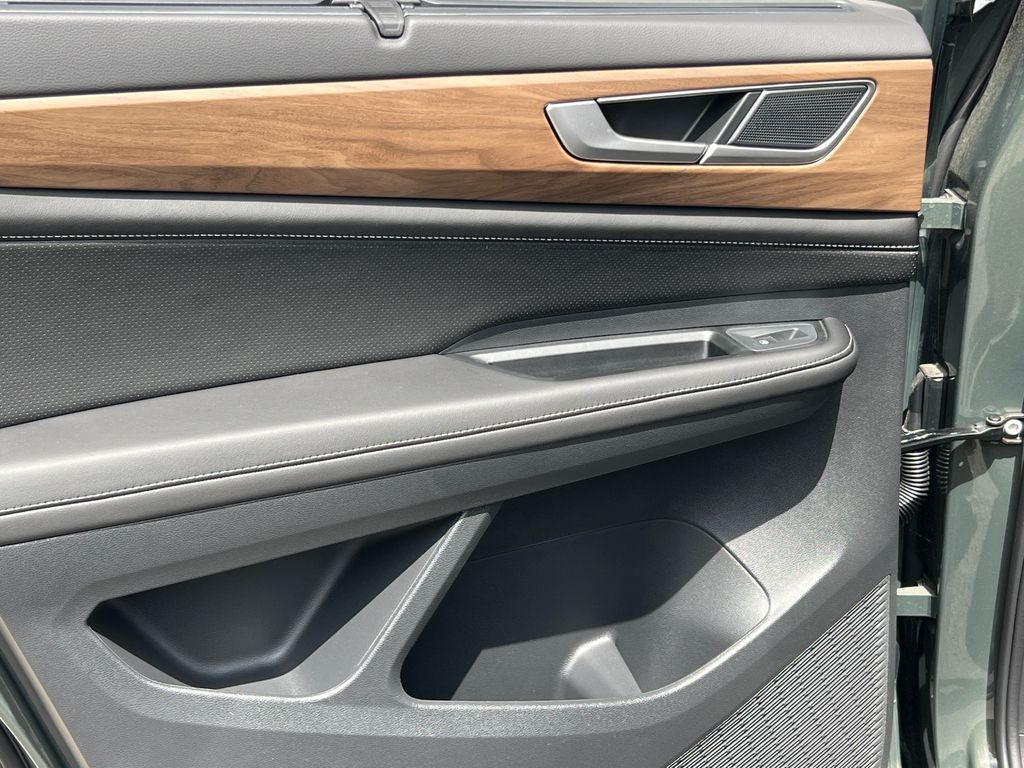 2026 Volkswagen Atlas SE w/Tech - Photo 36