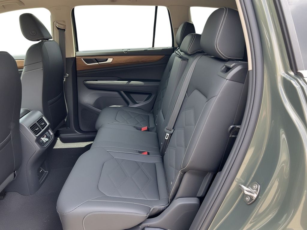 2026 Volkswagen Atlas SE w/Tech - Photo 7