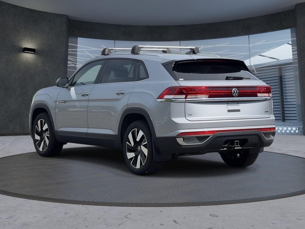 New 2025 Volkswagen Atlas Cross Sport 2.0T SE w/Technology SUV