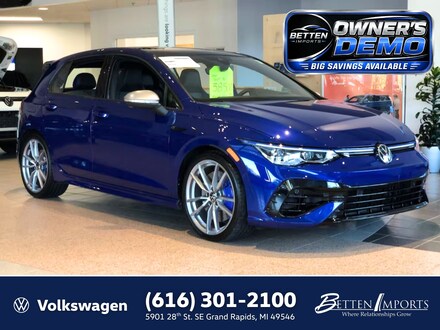 2024 Volkswagen Golf R 2.0T Hatchback