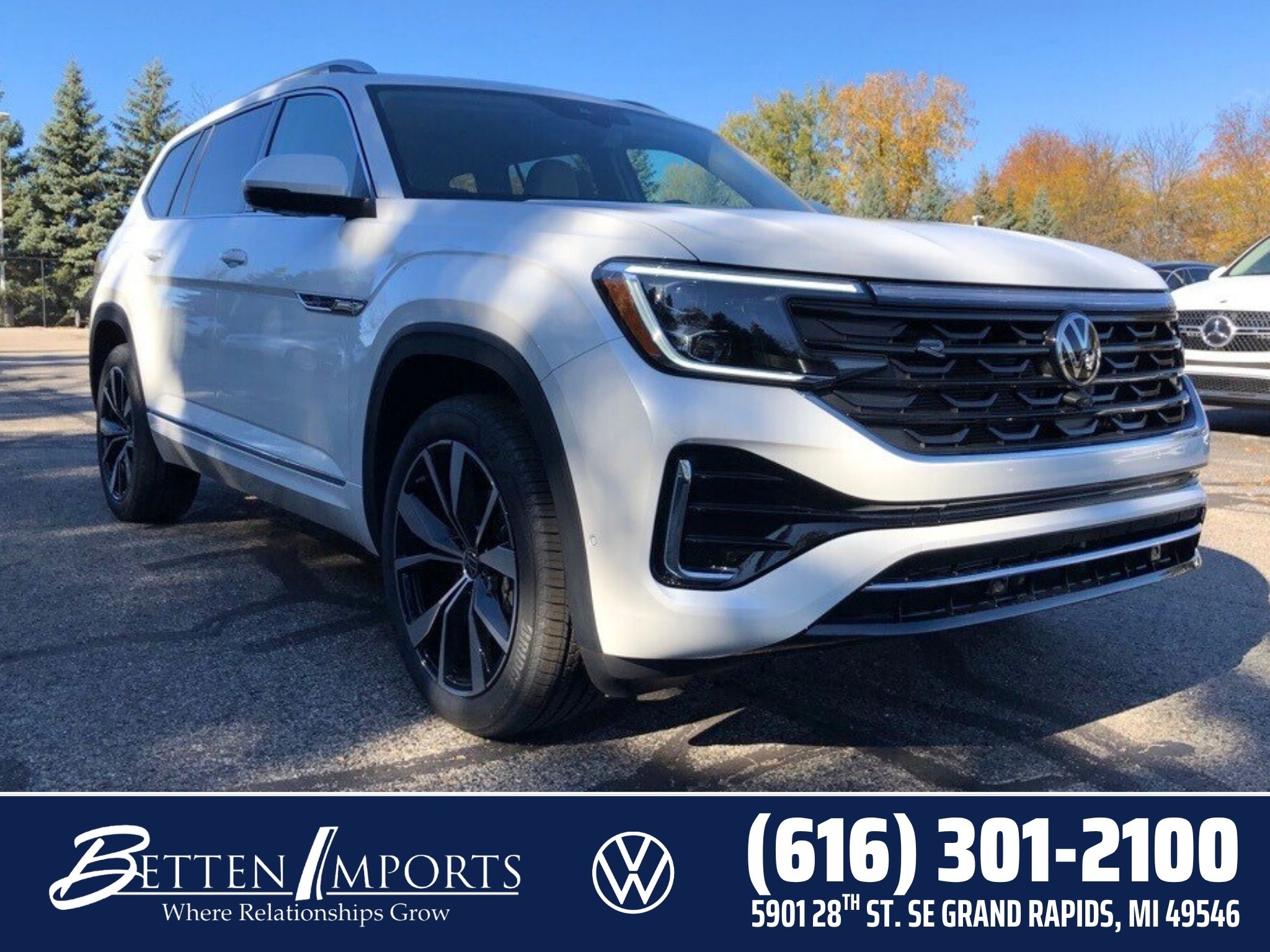 2026 Volkswagen Atlas SEL Premium R-Line's photo