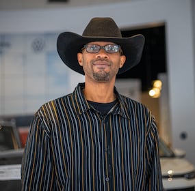 Staff member Junior Parks from ID_ba4d4e1de973