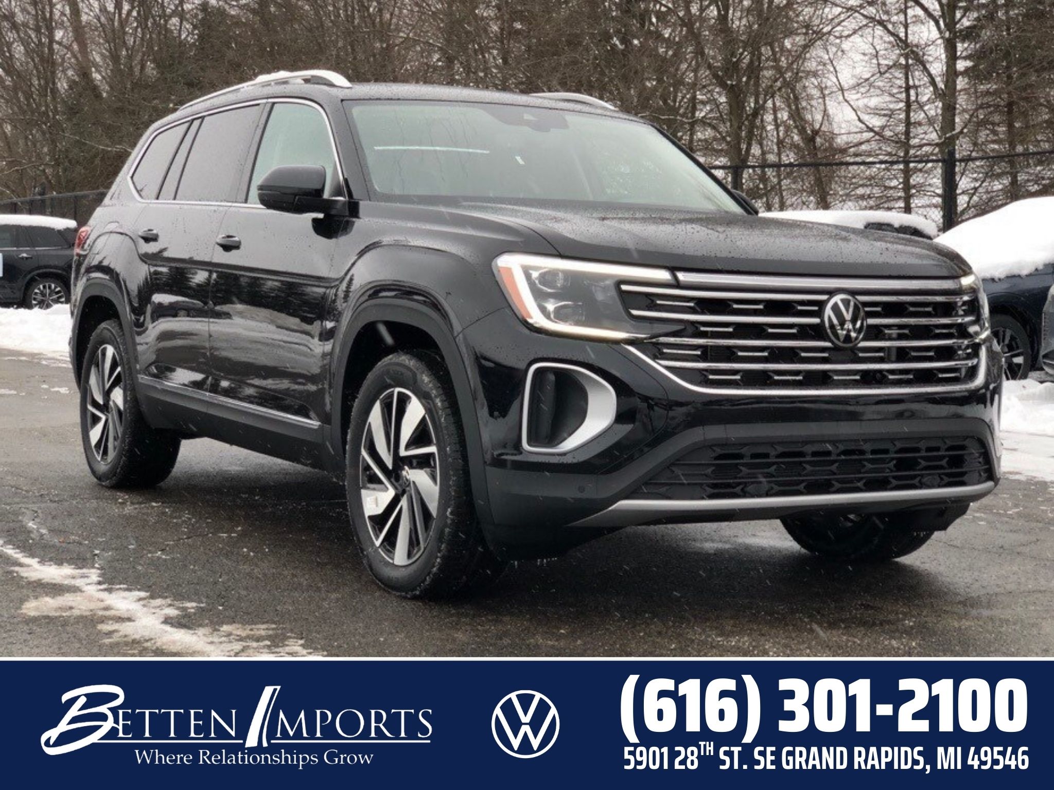 2026 Volkswagen Atlas SEL's photo