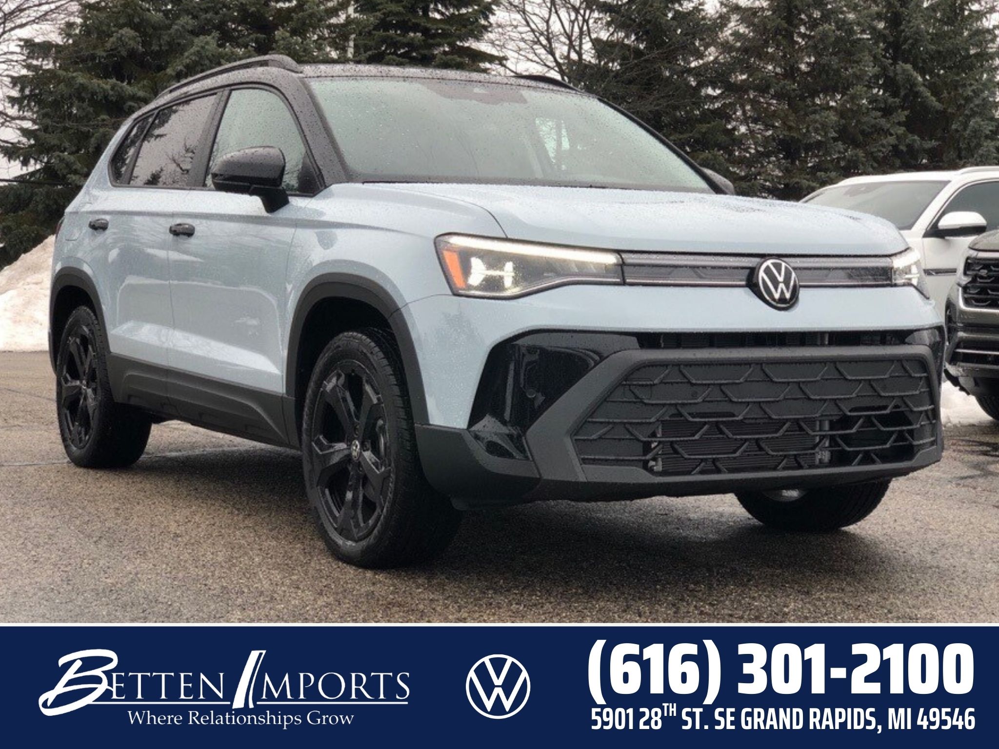 2026 Volkswagen Taos SE Black's photo