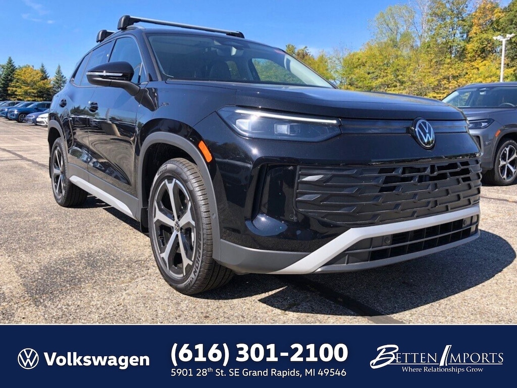 New 2025 Volkswagen Tiguan 2.0T SE SUV