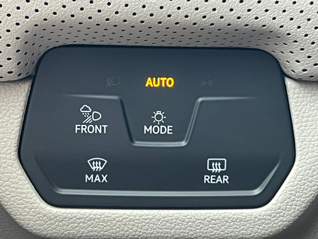 2025 Volkswagen Atlas SEL Premium R-Line - Photo 21