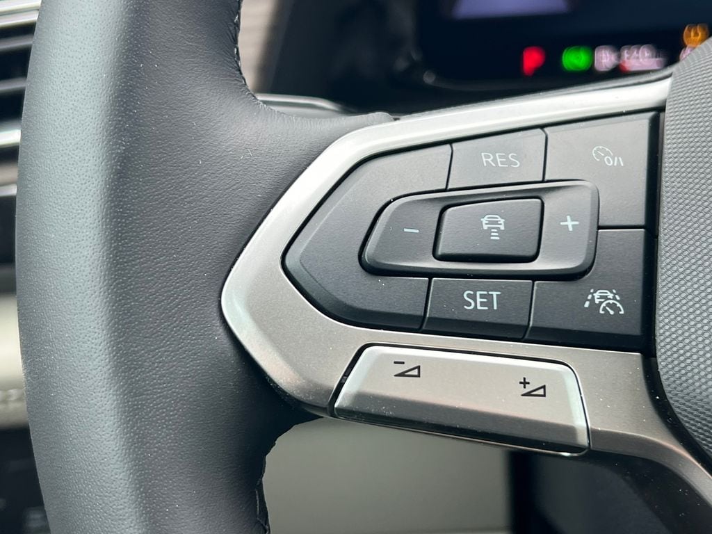 2025 Volkswagen Atlas SEL Premium R-Line - Photo 22