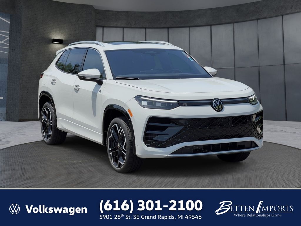 2026 Volkswagen Tiguan 2.0T SEL R-Line Turbo 4Motion's photo