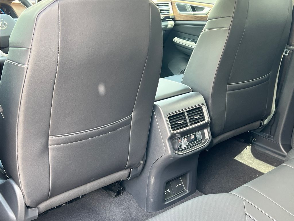 2026 Volkswagen Atlas SE w/Tech - Photo 35