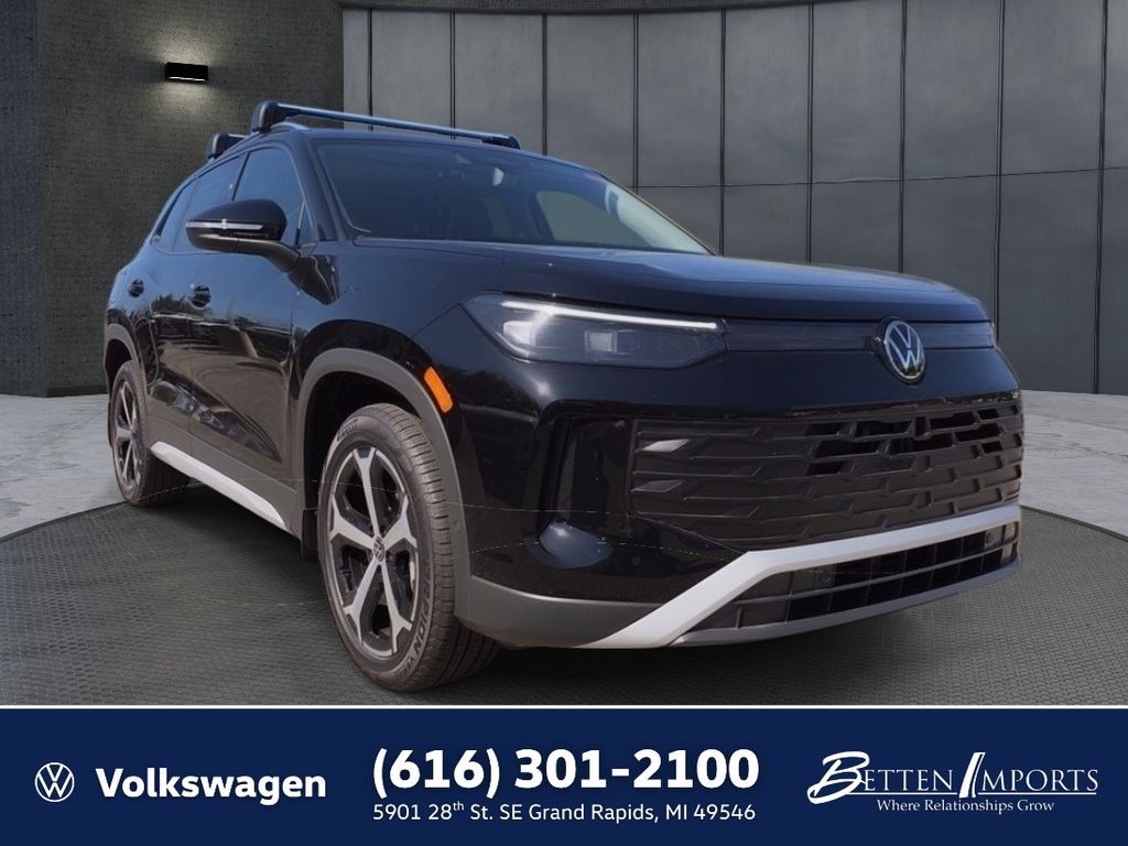 New 2025 Volkswagen Tiguan 2.0T SE SUV