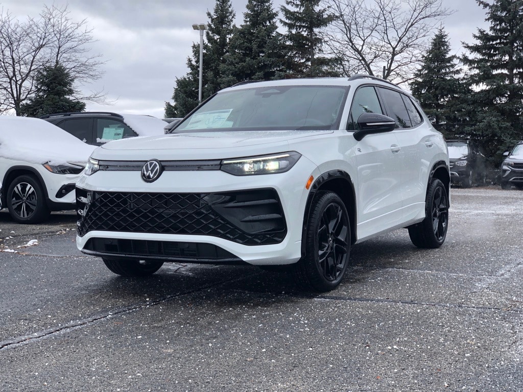 New 2026 Volkswagen Tiguan 2.0T SE R-Line Black SUV