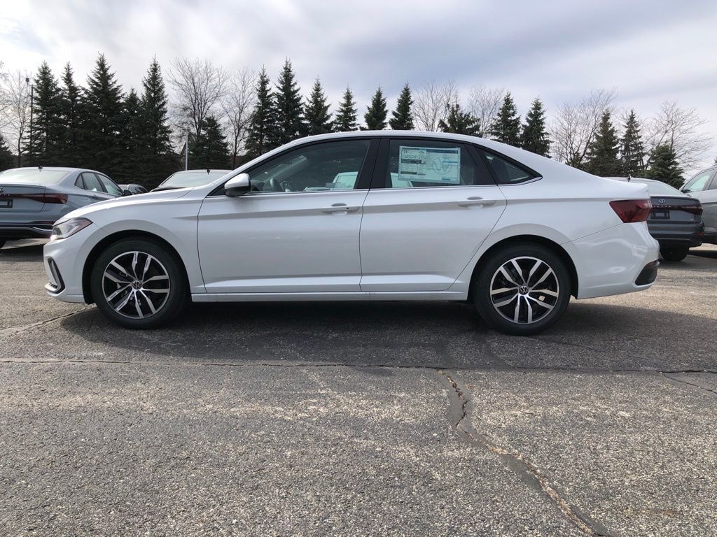 New 2026 Volkswagen Jetta 1.5T SE Sedan